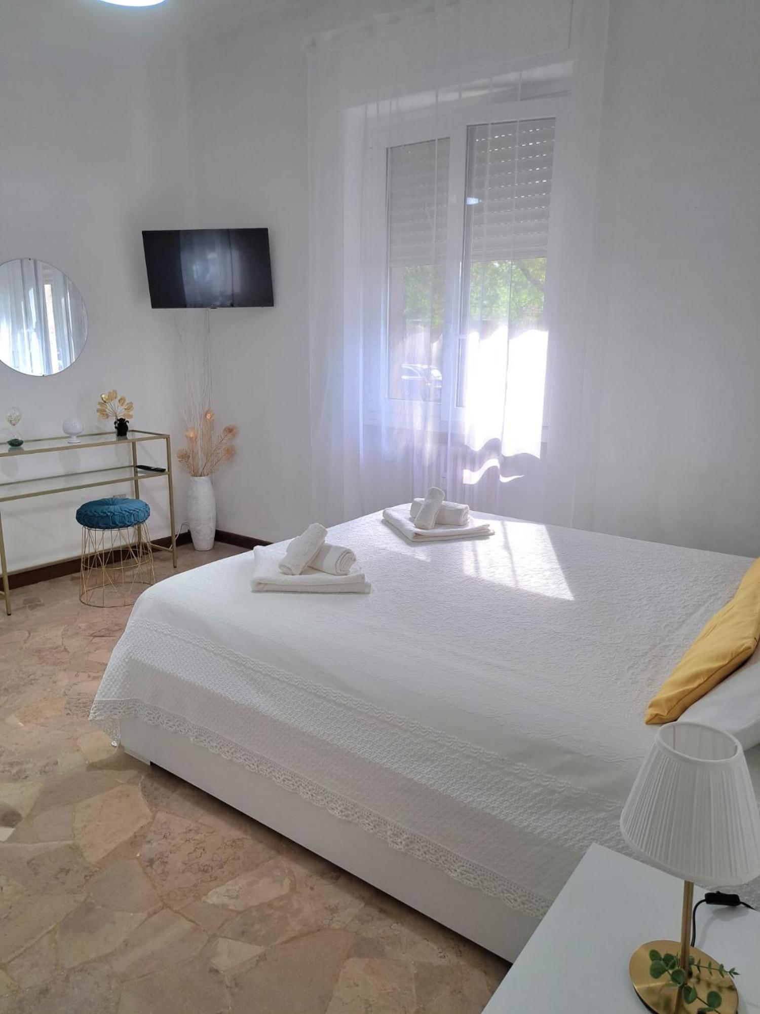 Amati Milano Apartment Bagian luar foto